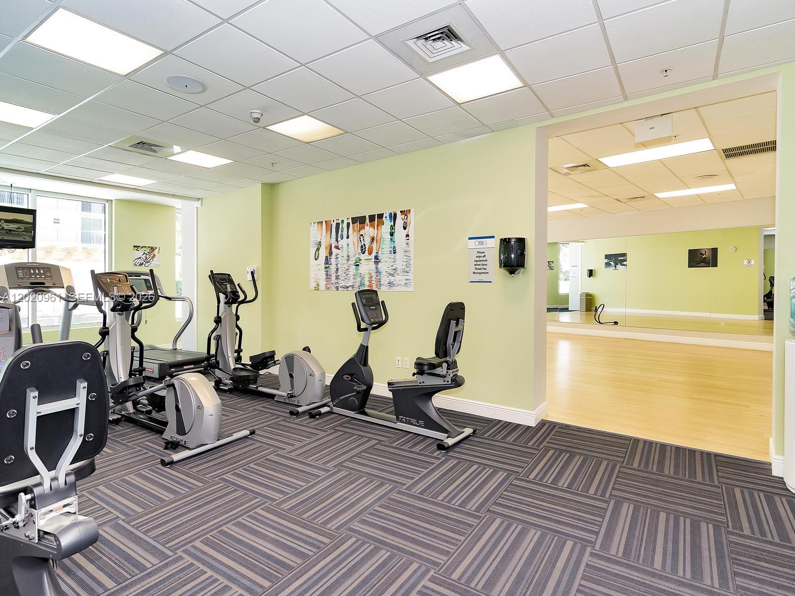 1750 N Bayshore Dr # 1515