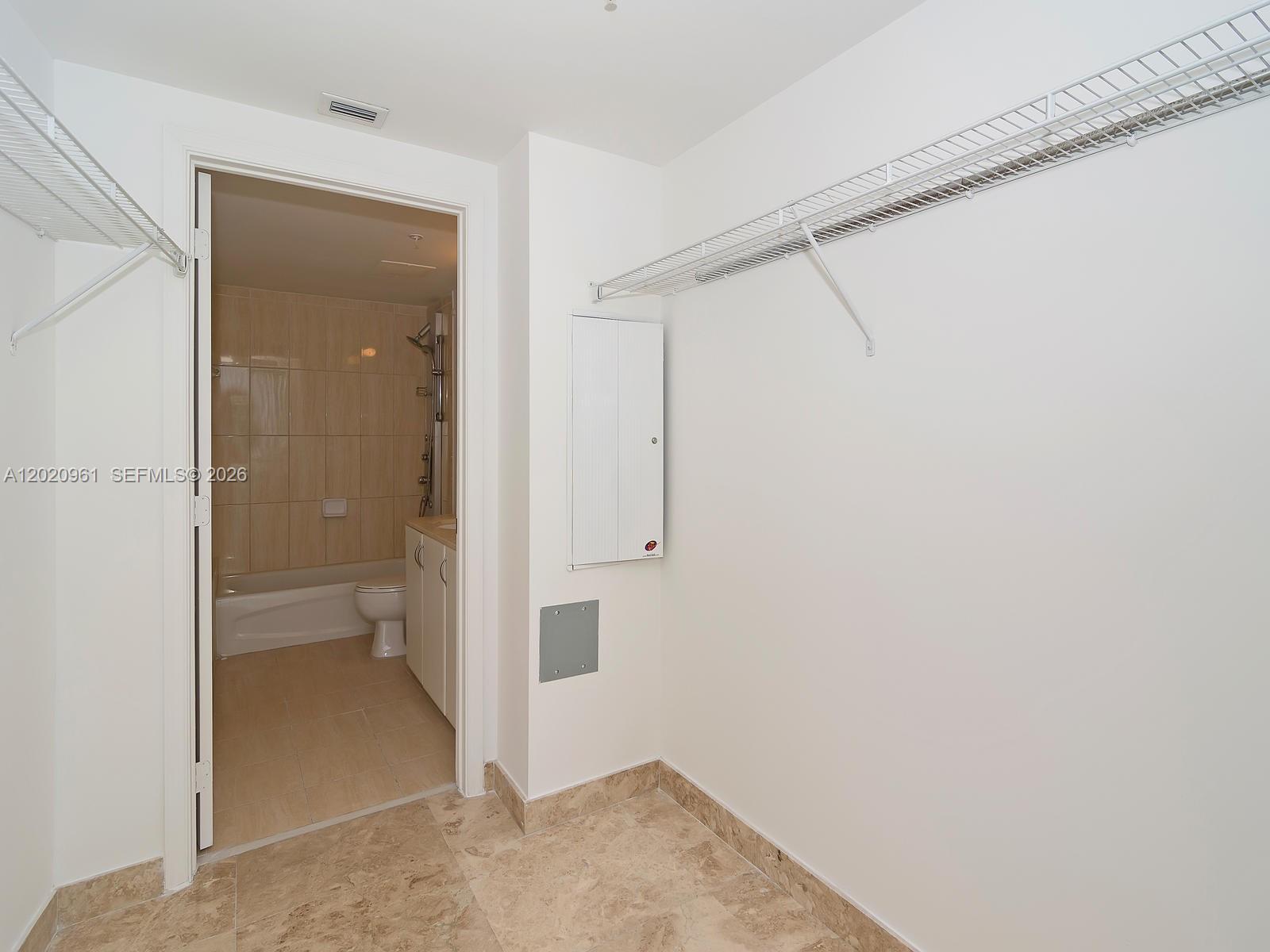 1750 N Bayshore Dr # 1515