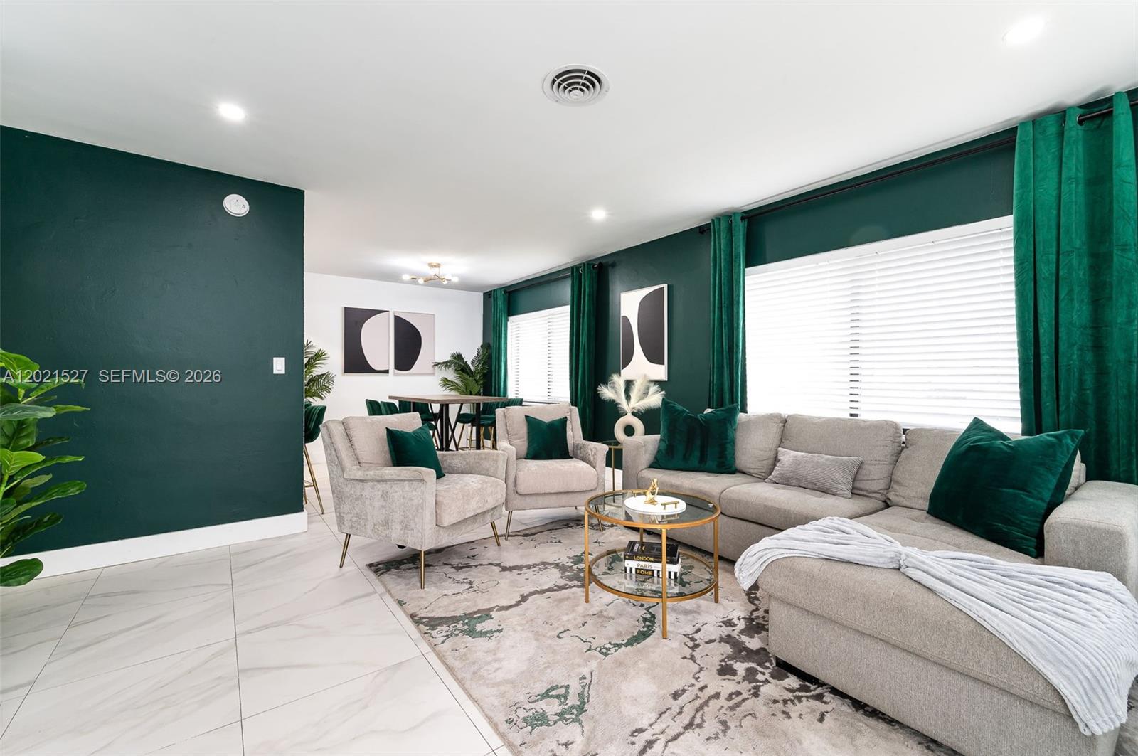 329 SE 12th Ave # 1
