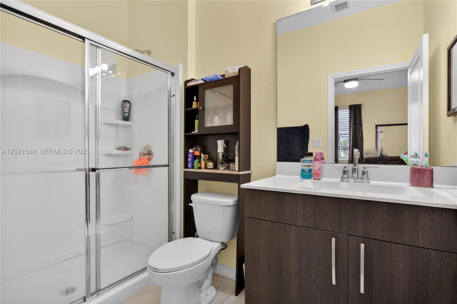 4044 NW 11th St Unit: -