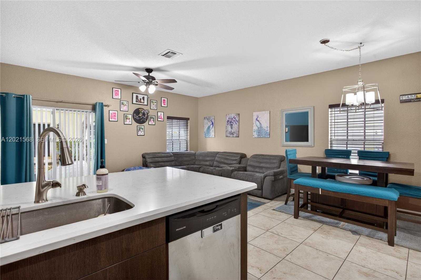 4044 NW 11th St Unit: -