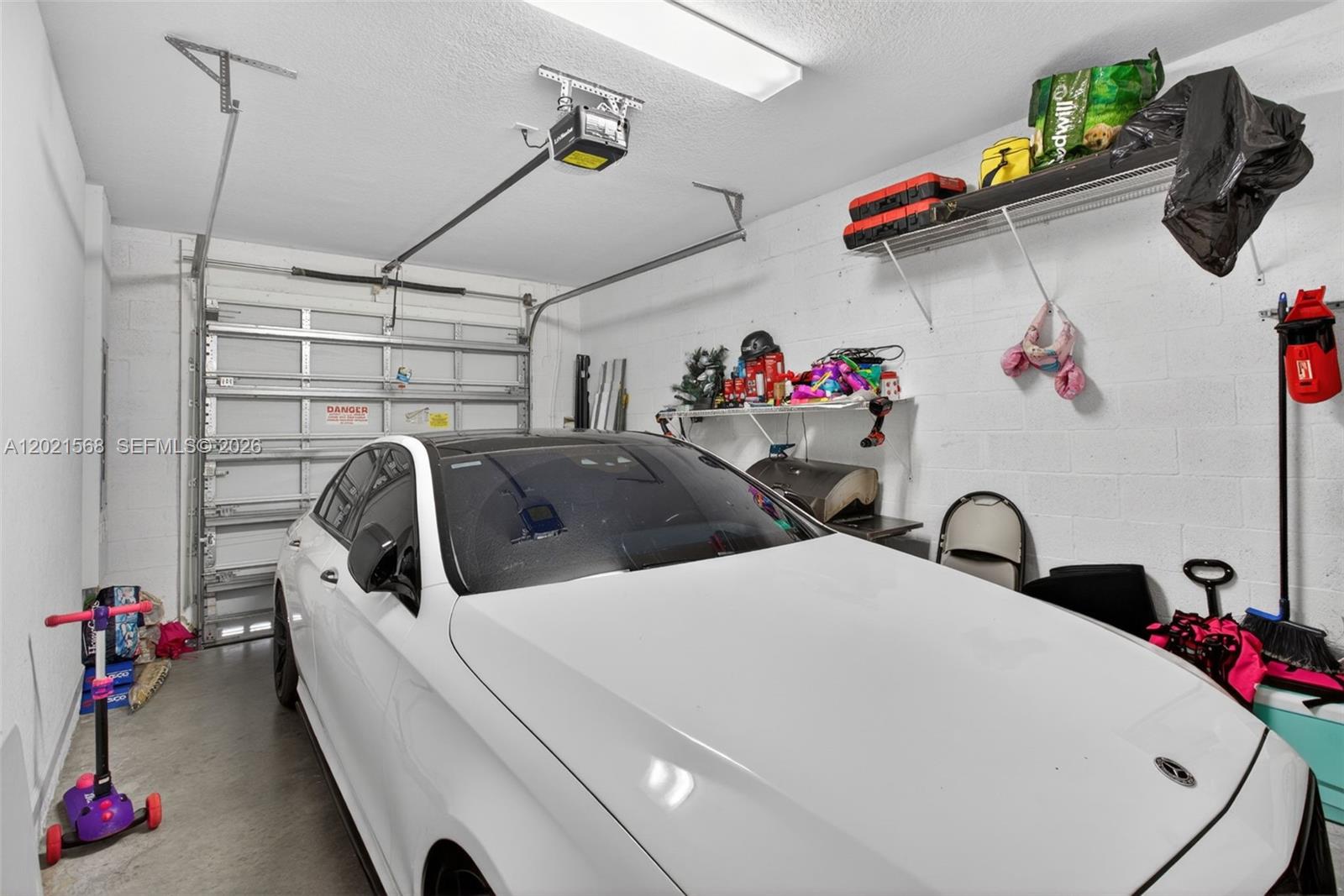 4044 NW 11th St Unit: -