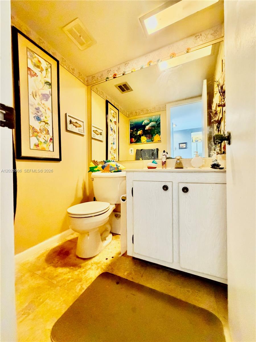 2322 S Cypress Bend Dr # 708