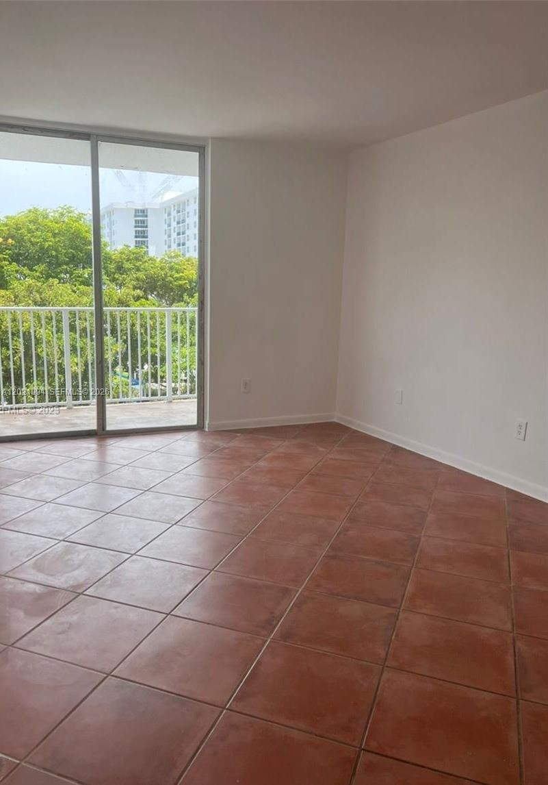 1801 S Treasure Dr # 427