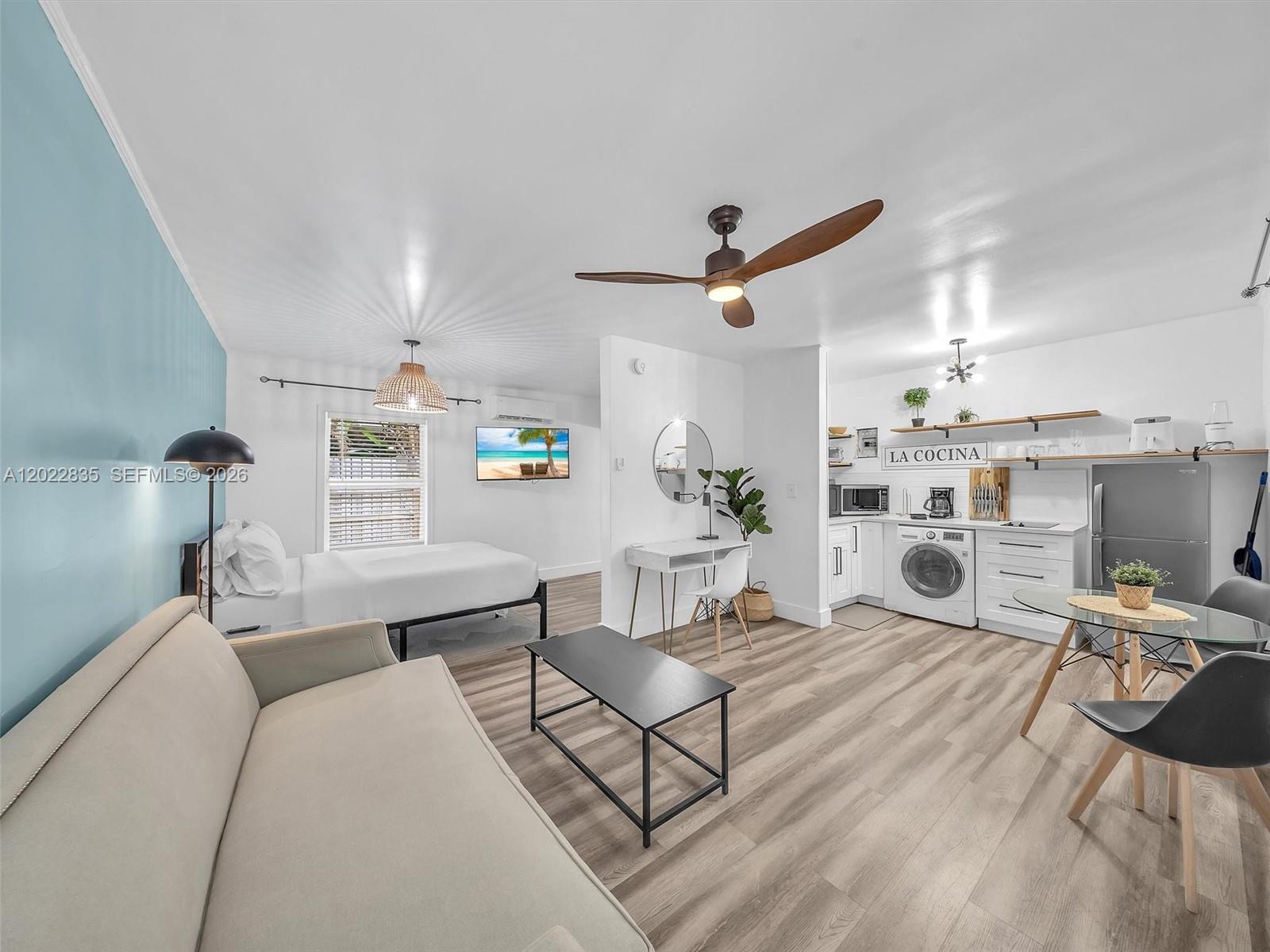 1109 NE 16th Ter