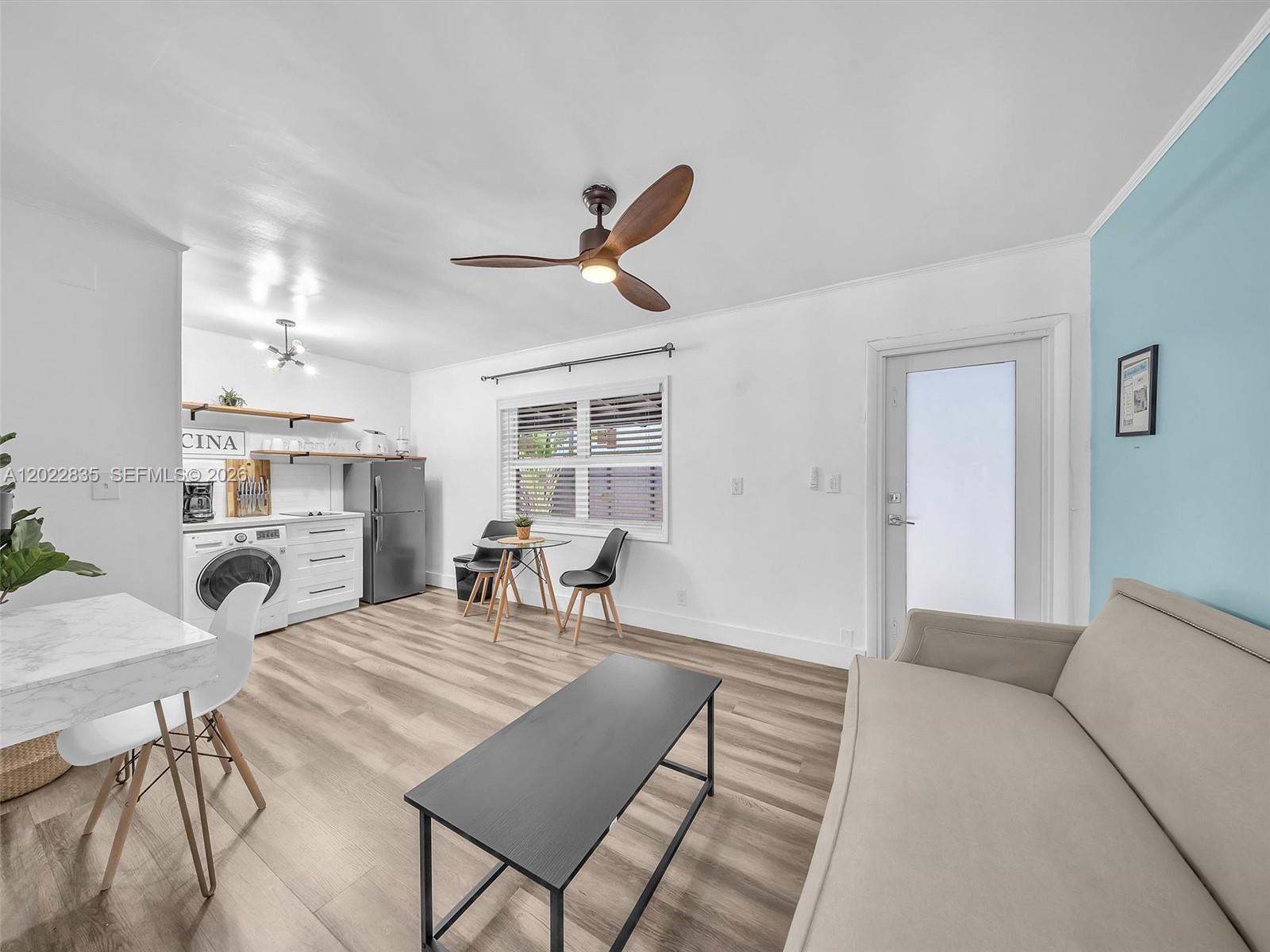 1109 NE 16th Ter