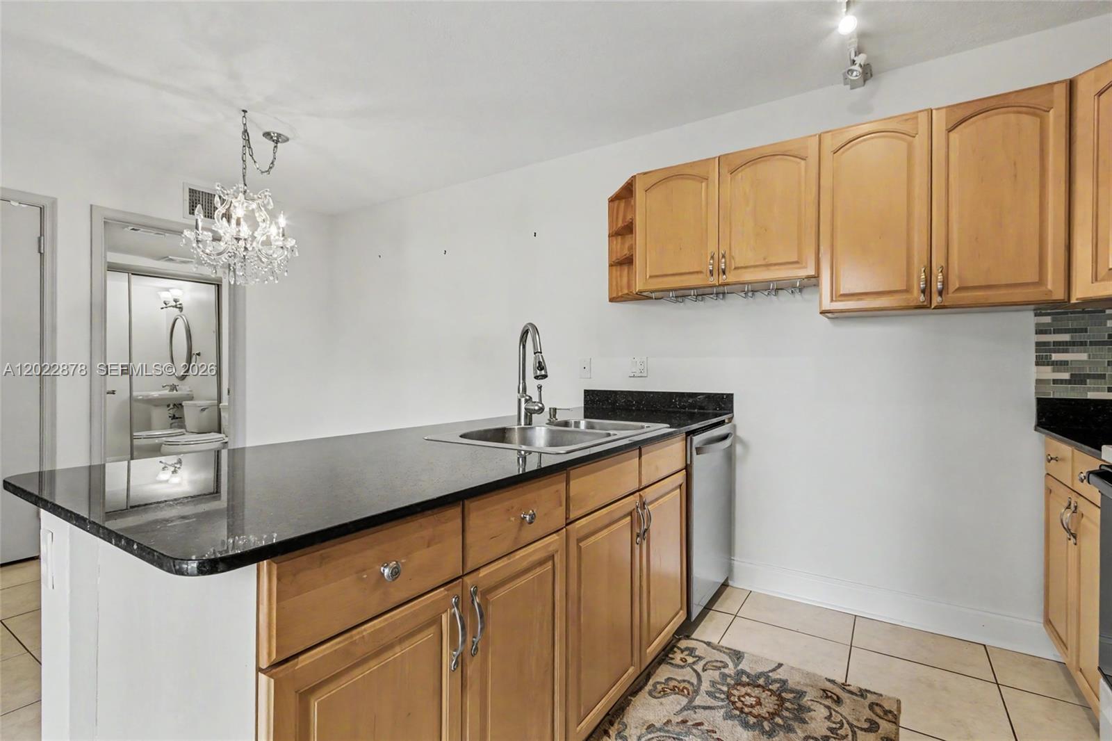 1530 W Harmony Lake Cir