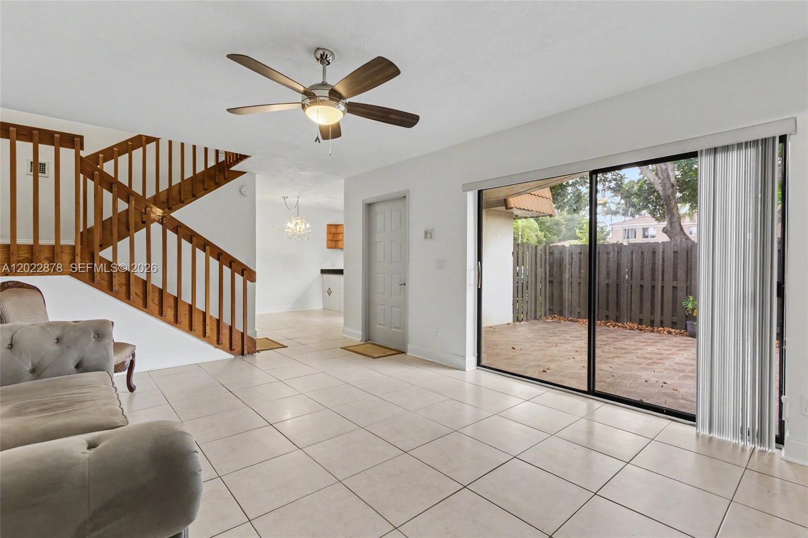 1530 W Harmony Lake Cir
