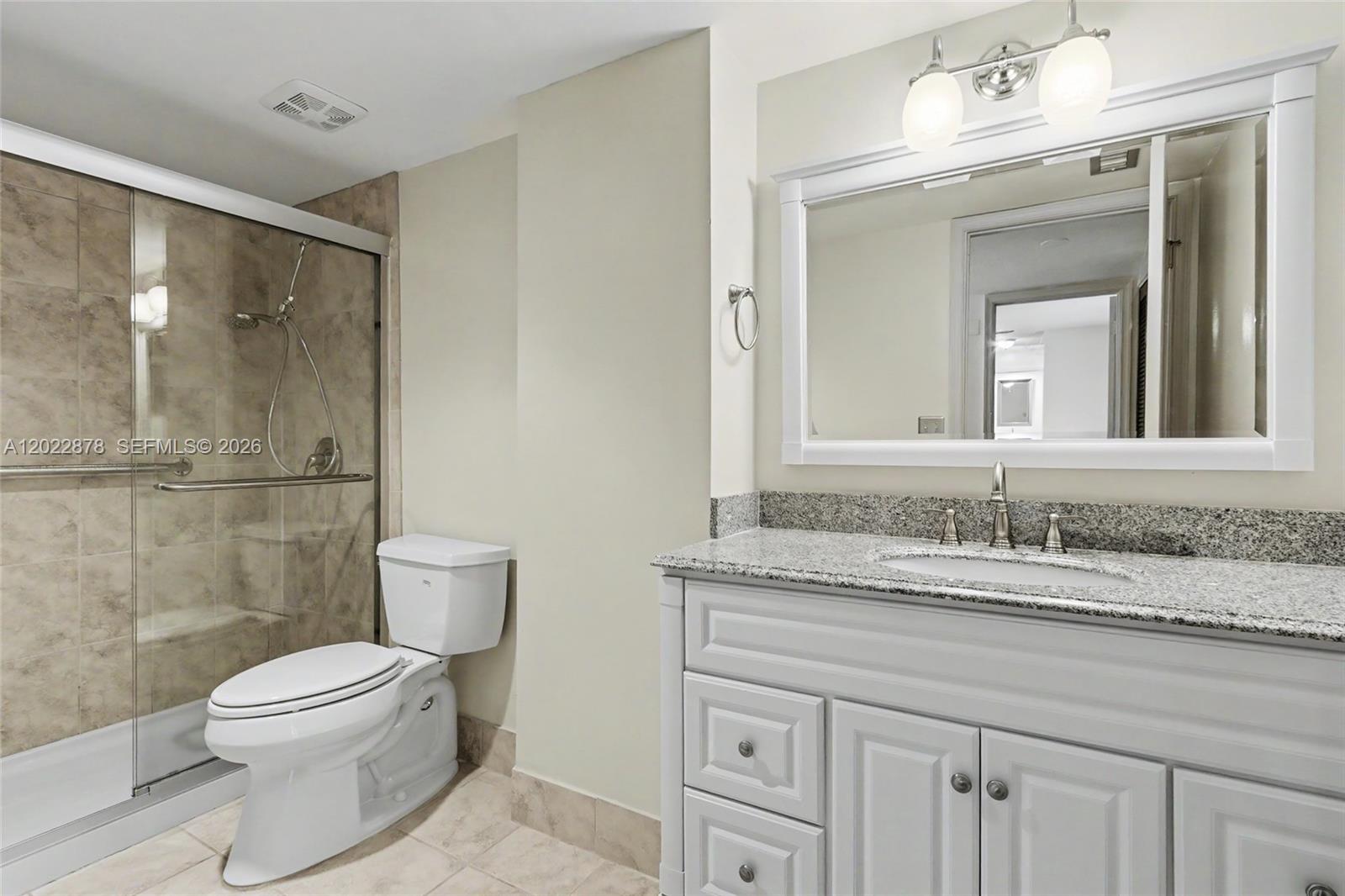1530 W Harmony Lake Cir