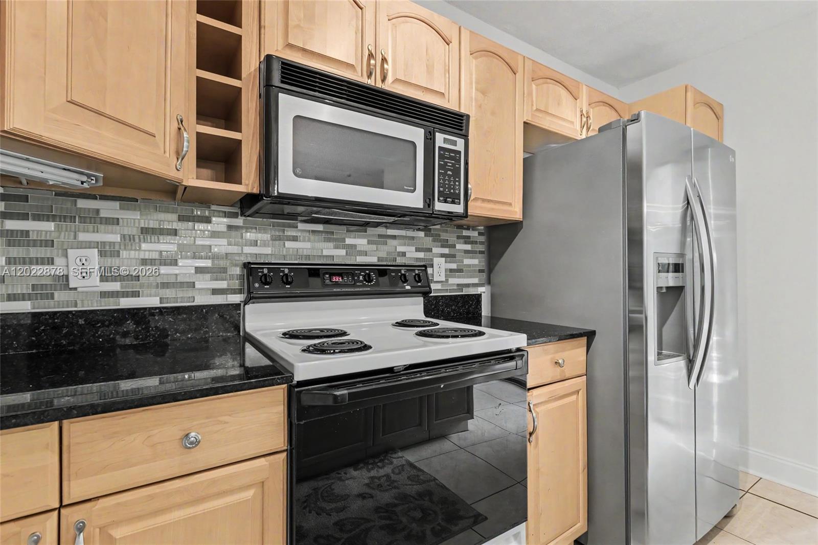 1530 W Harmony Lake Cir