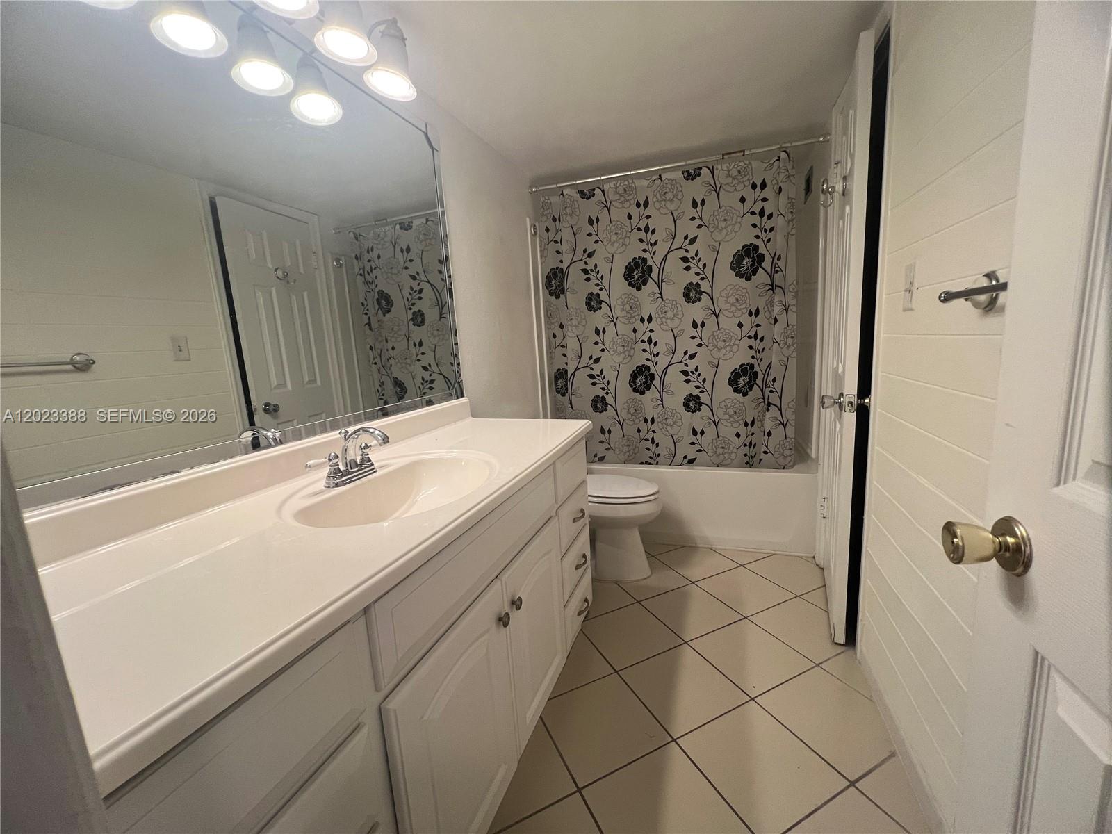 2060 NW 48th Ter # 103