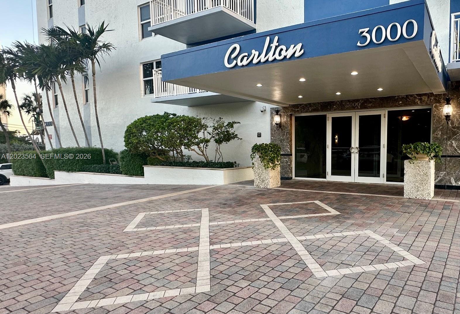 3000 E Sunrise Blvd Unit: PHG