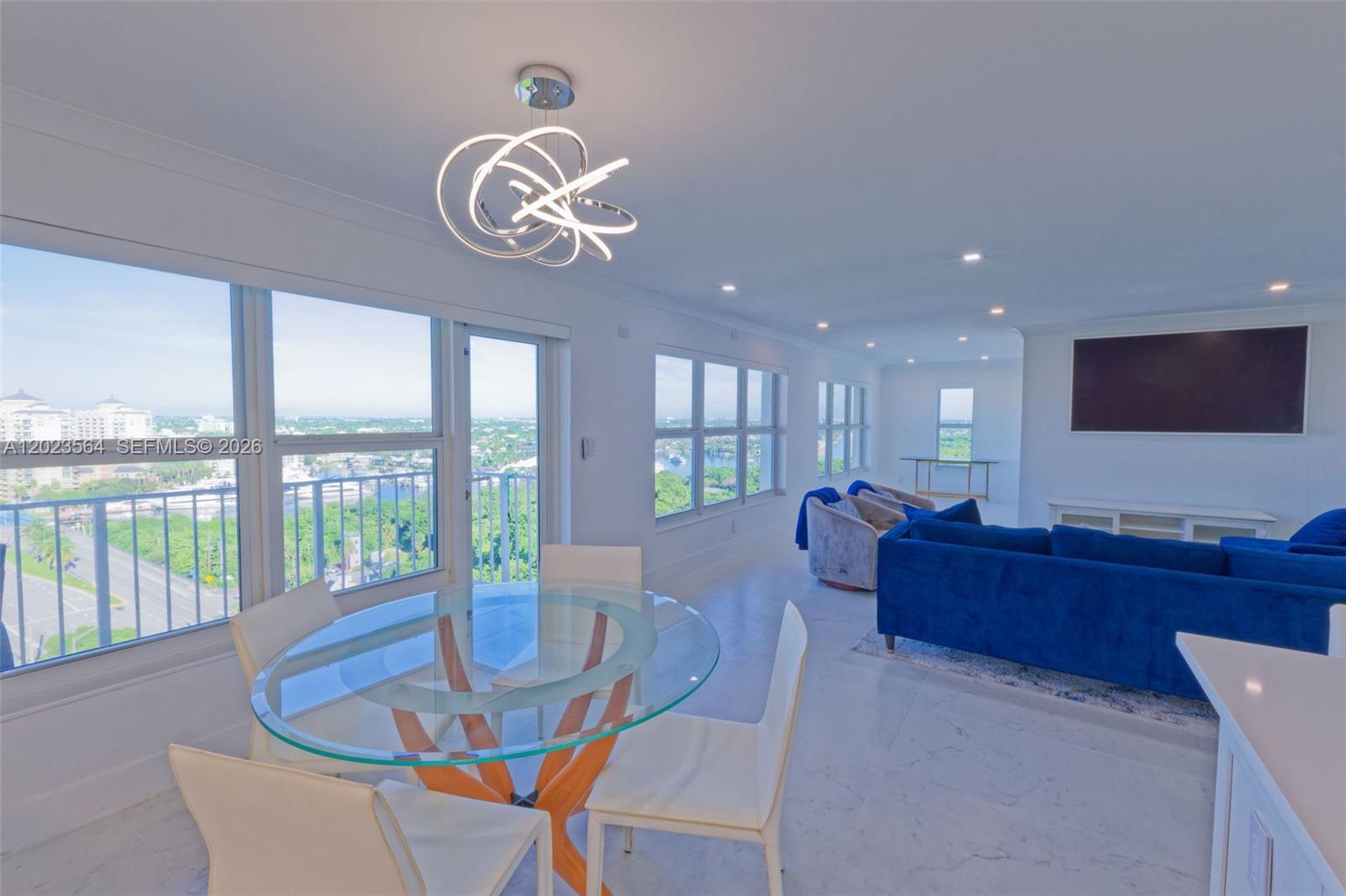 3000 E Sunrise Blvd Unit: PHG