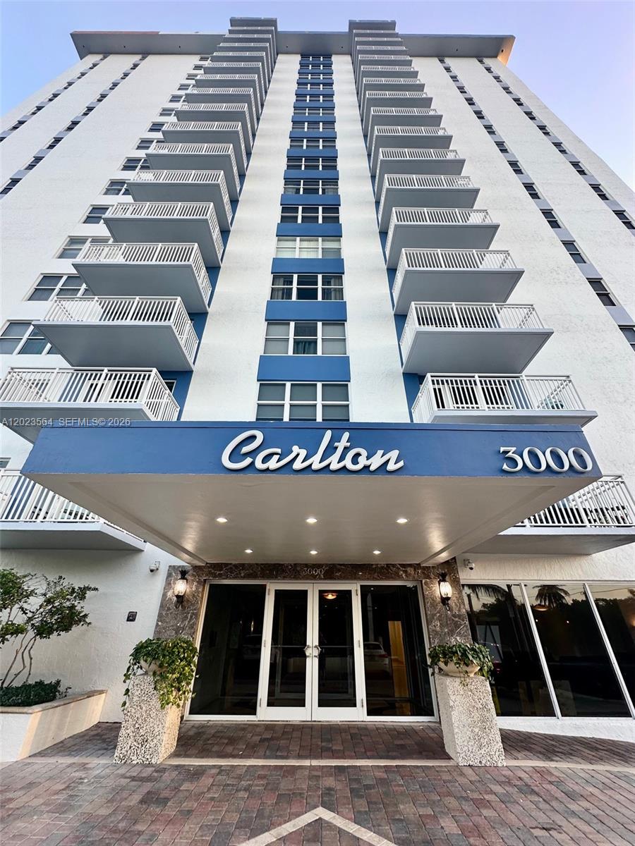 3000 E Sunrise Blvd Unit: PHG