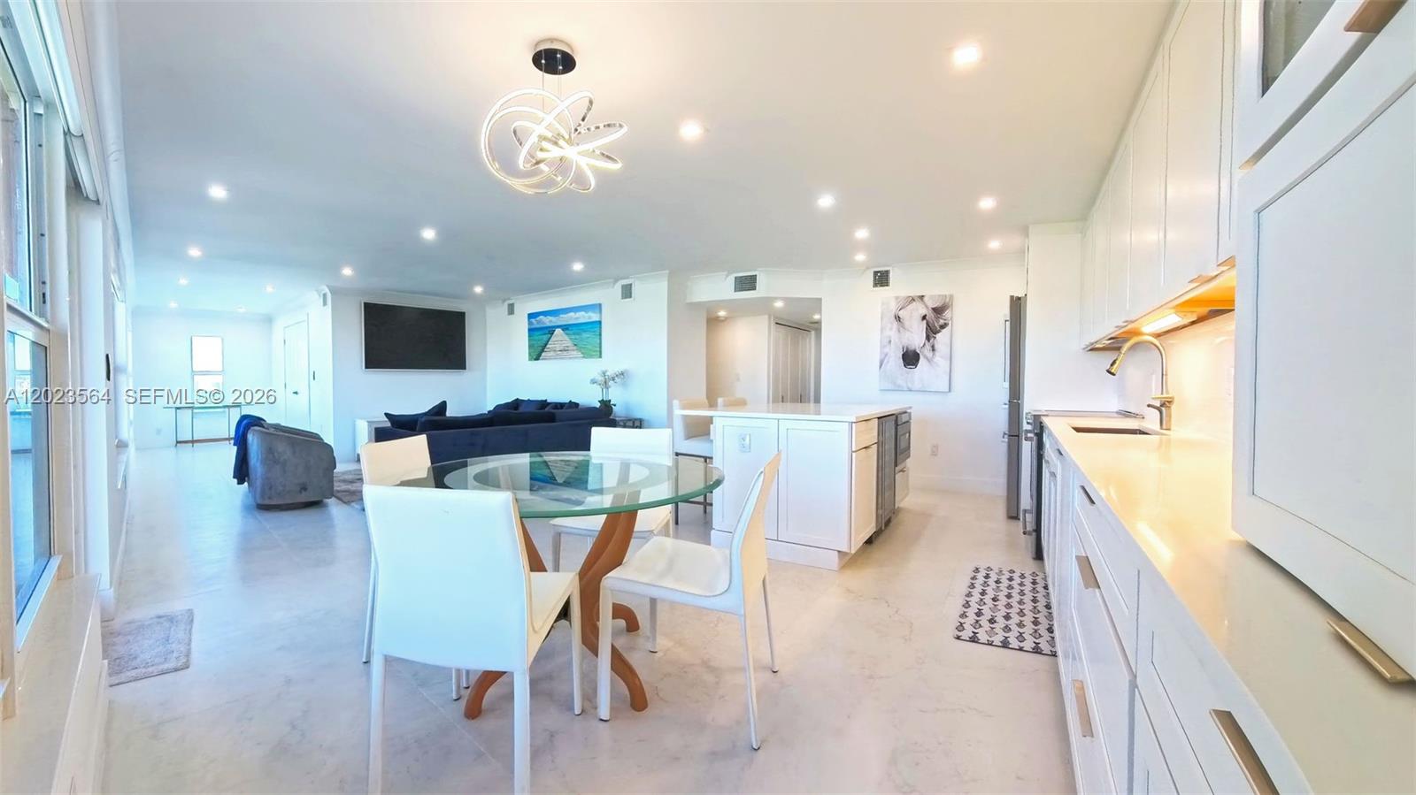 3000 E Sunrise Blvd Unit: PHG