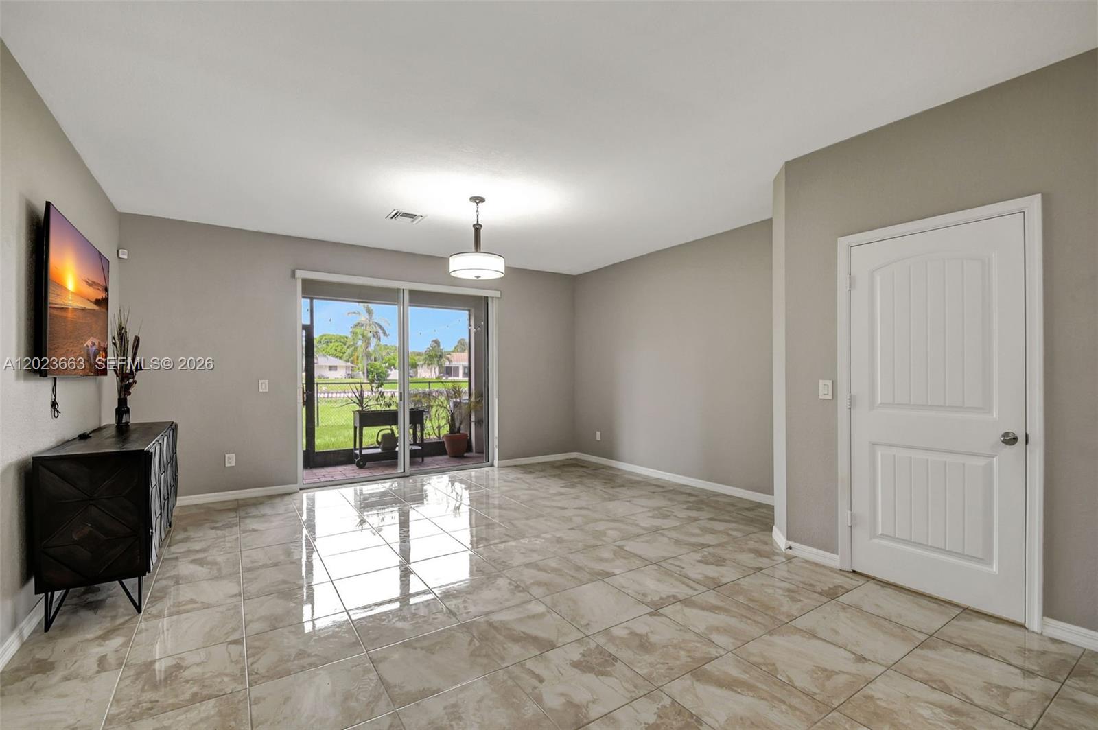 1119 Vermilion Dr