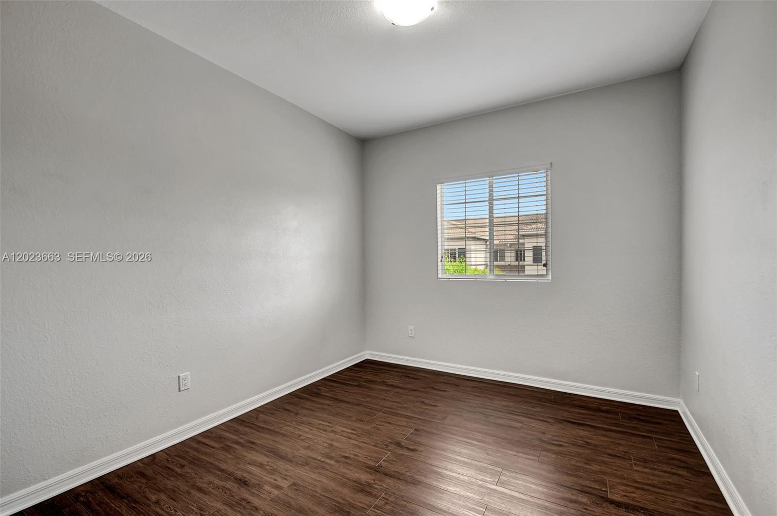 1119 Vermilion Dr