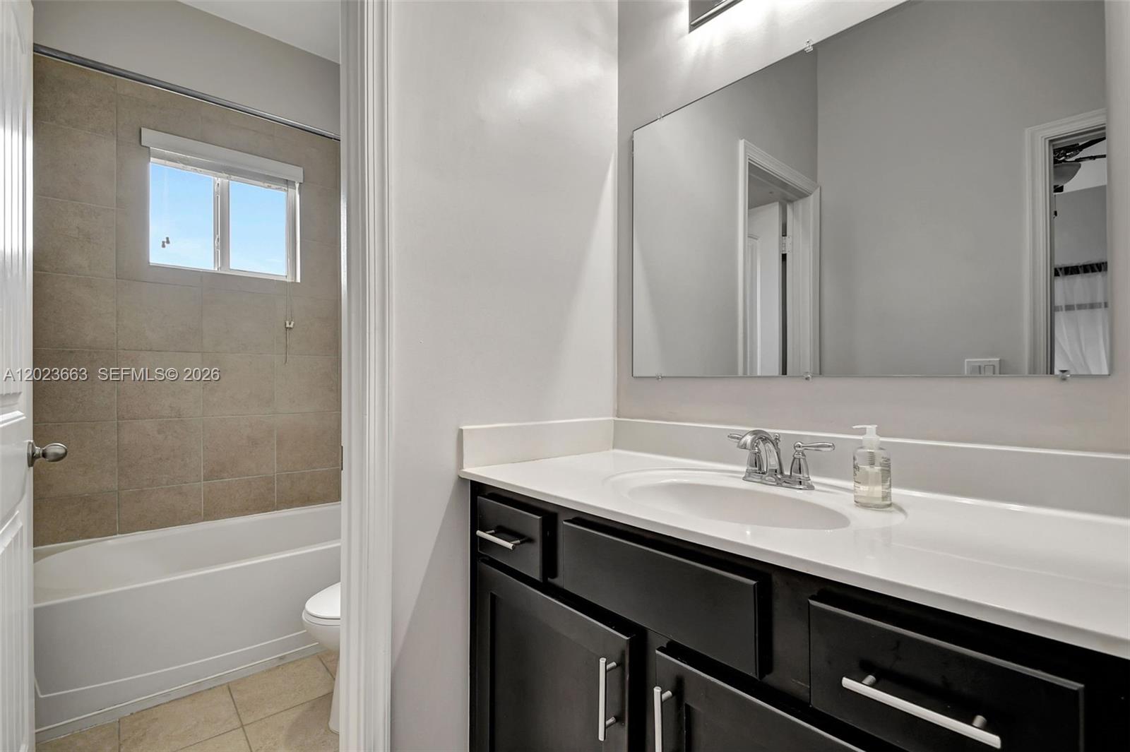 1119 Vermilion Dr
