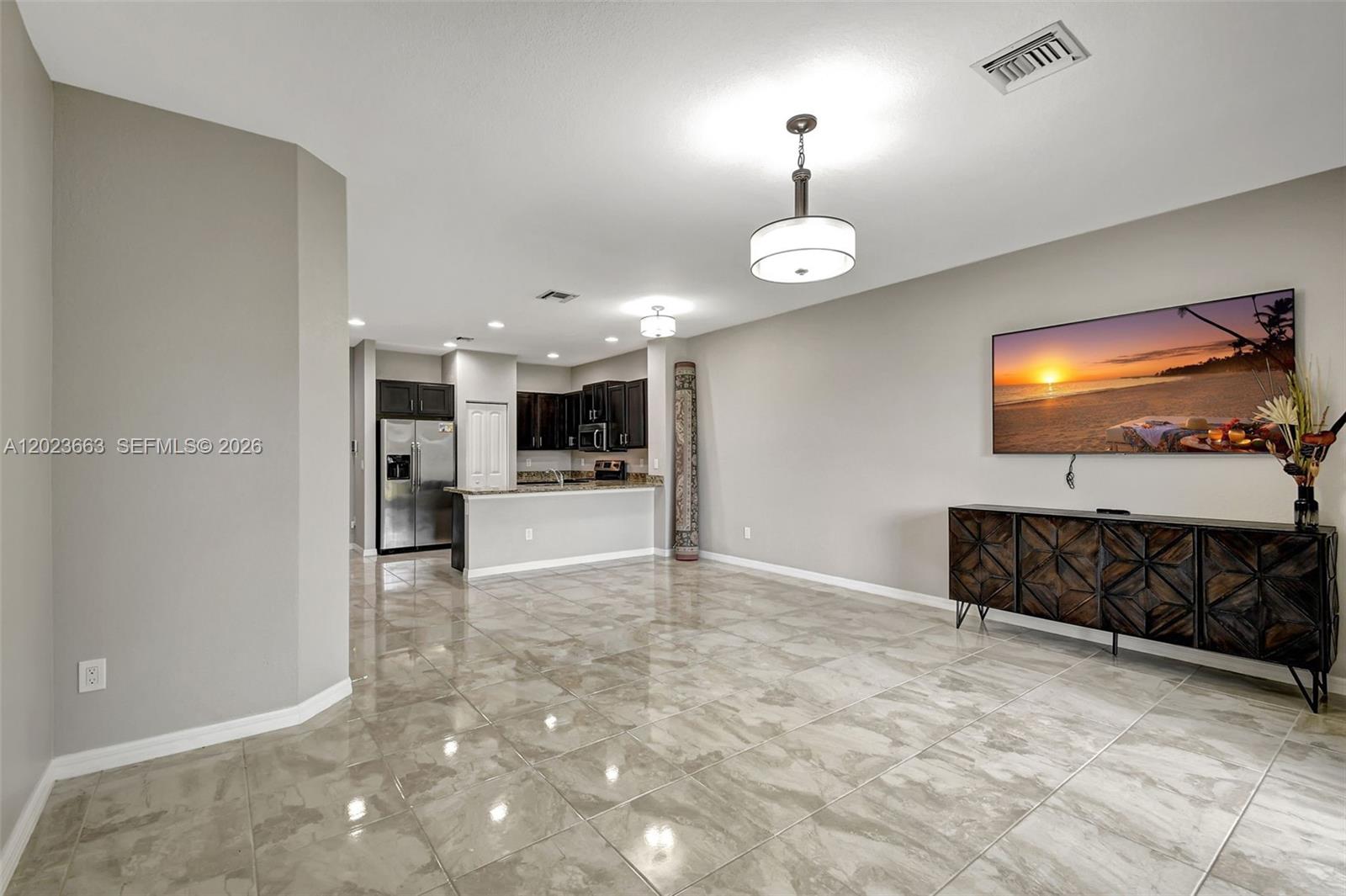 1119 Vermilion Dr