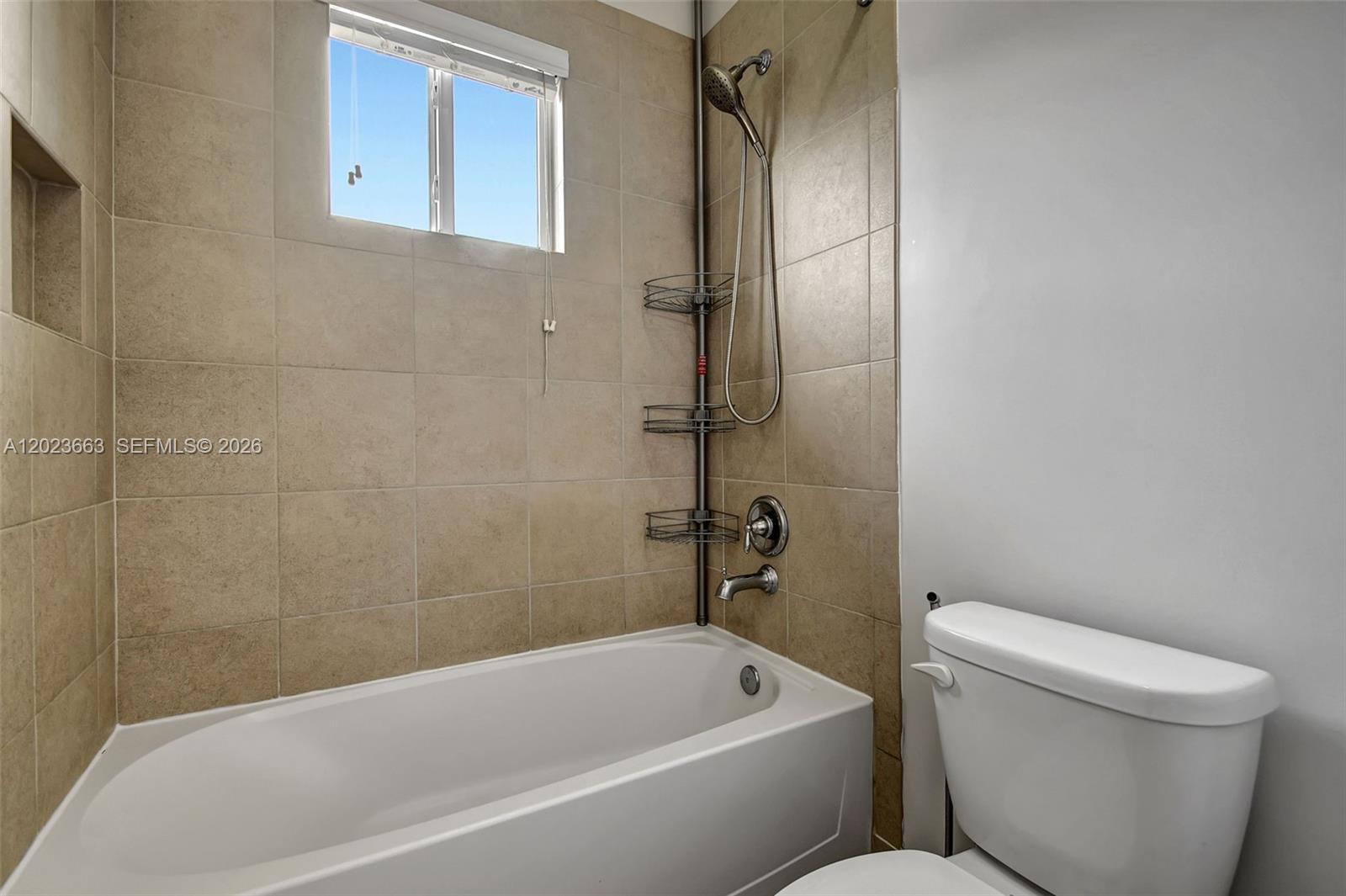 1119 Vermilion Dr