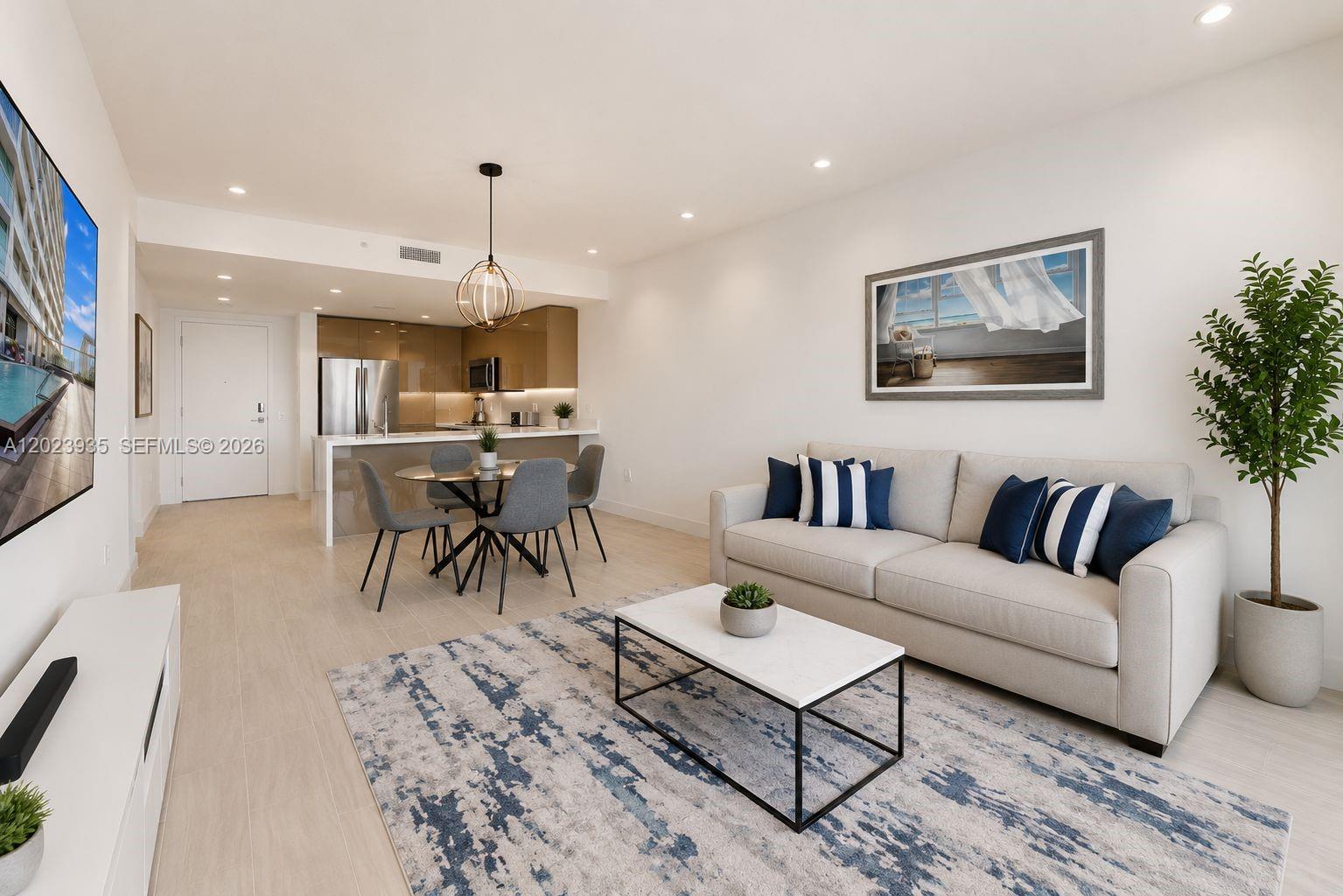 2000 Metropica Way # 1408