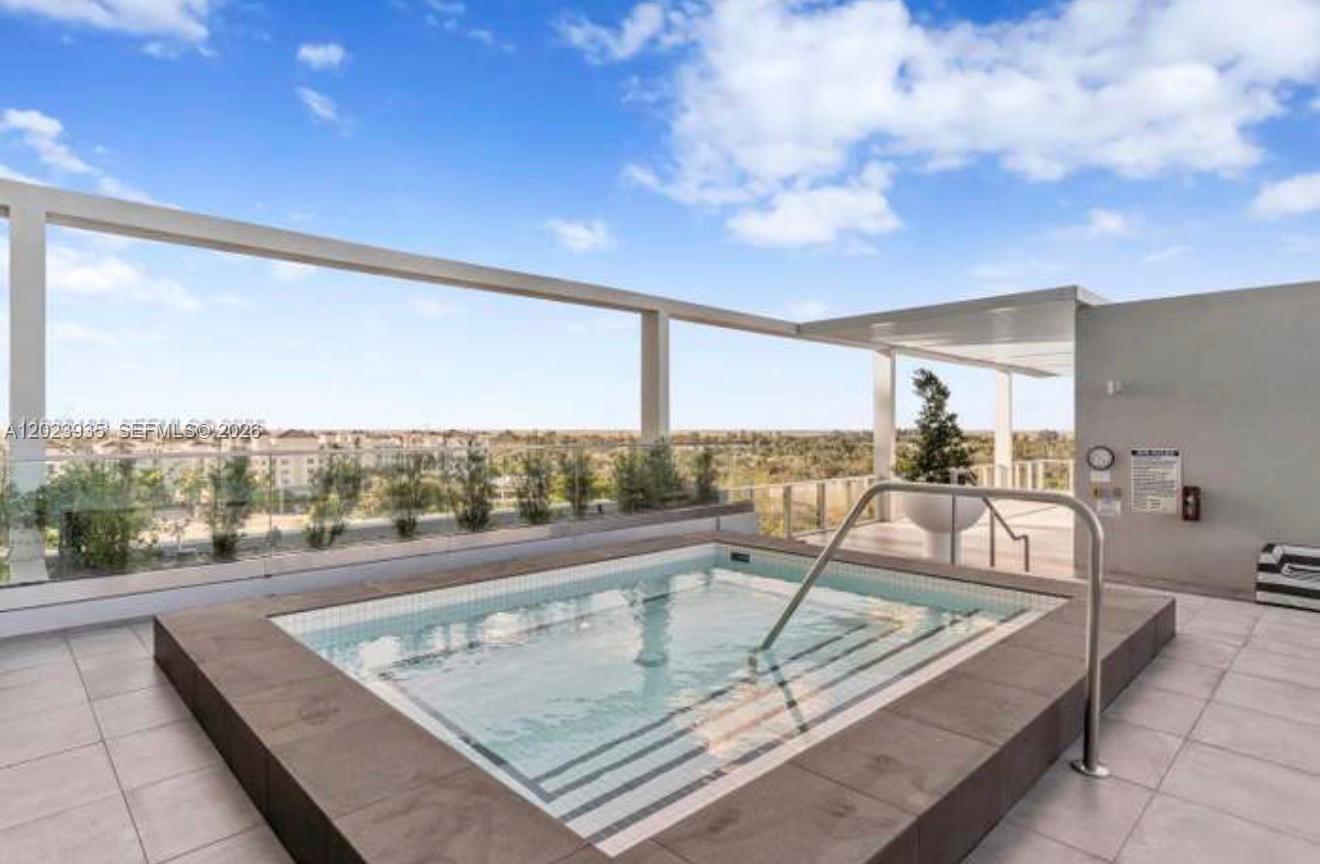 2000 Metropica Way # 1408