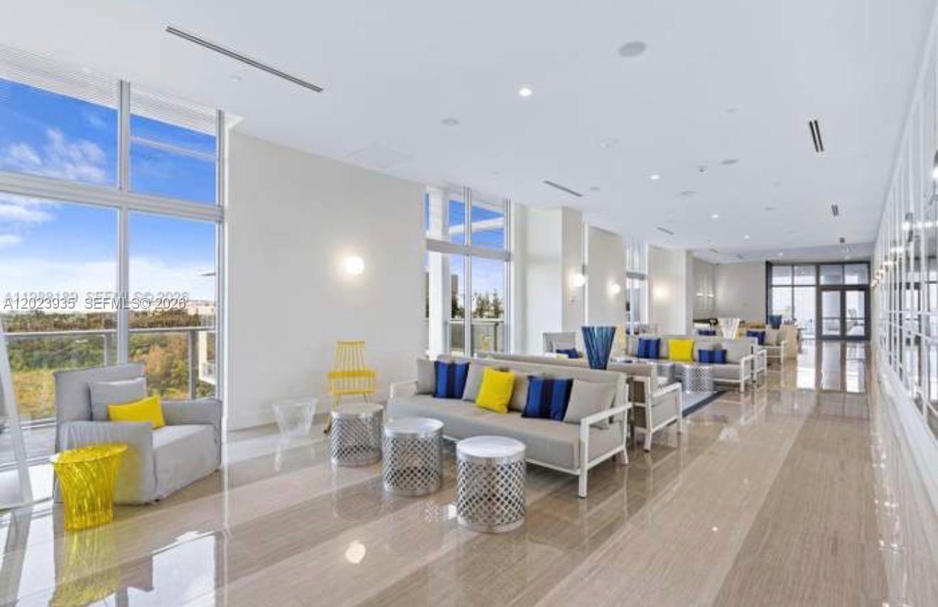 2000 Metropica Way # 1408