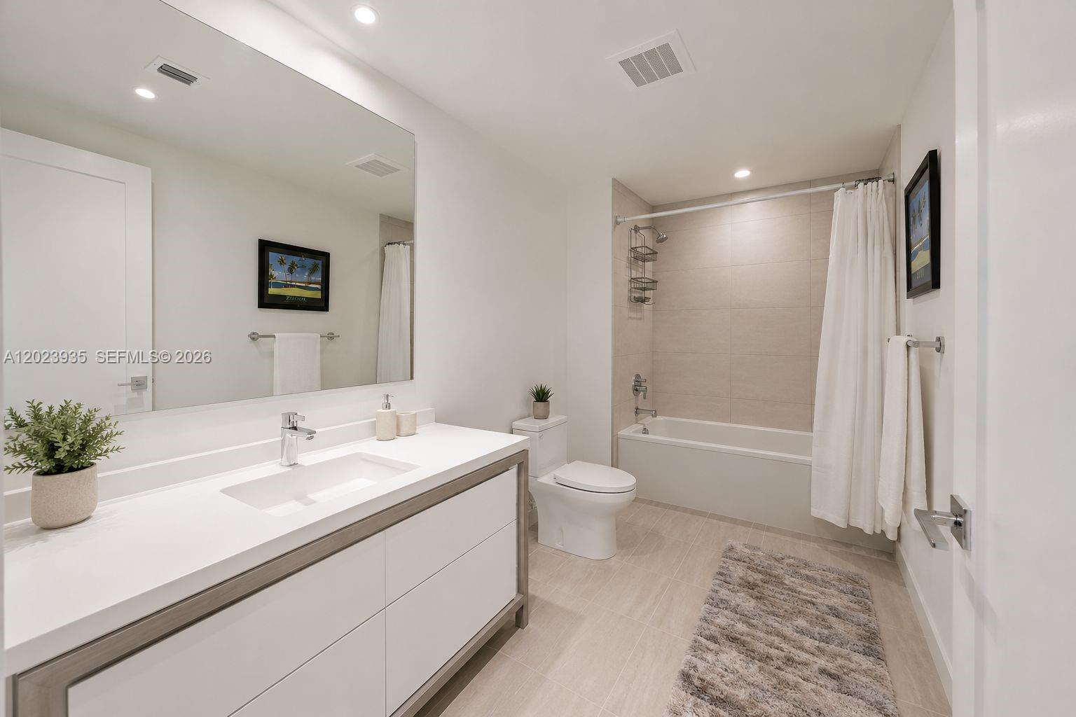 2000 Metropica Way # 1408