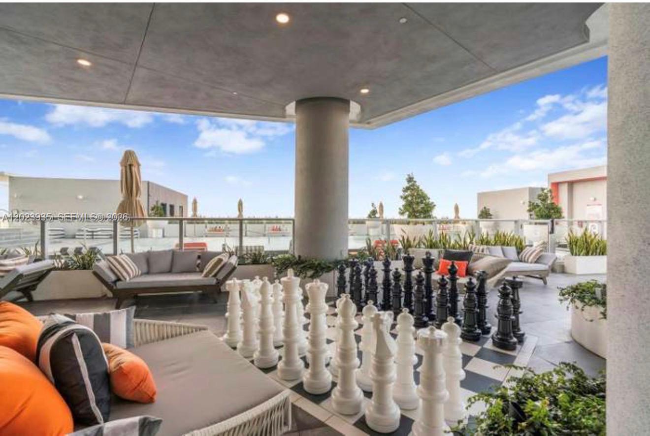 2000 Metropica Way # 1408
