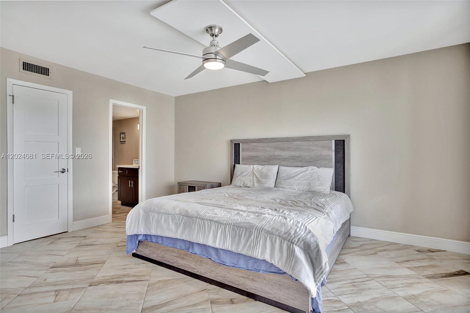 3000 E Sunrise Blvd # 5D