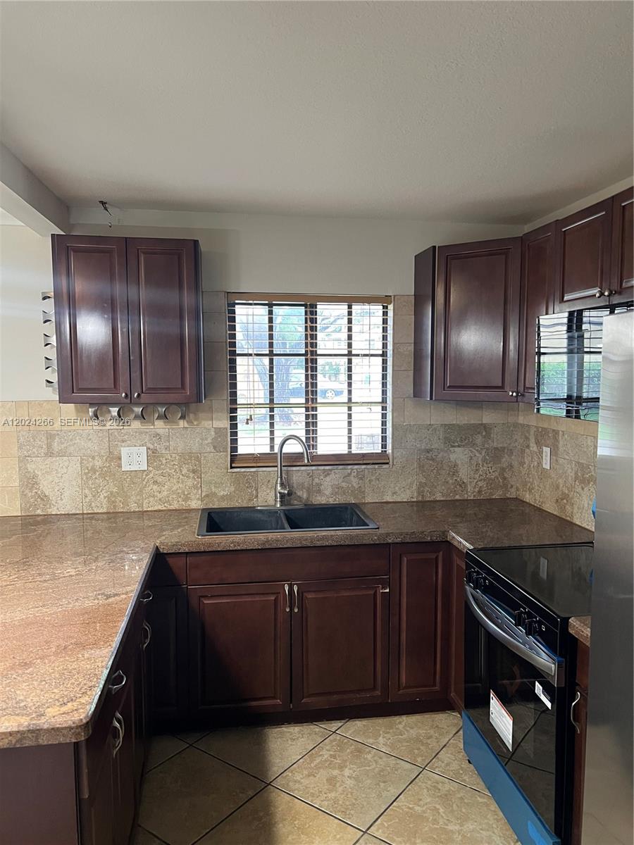 1126 NE 209th Ter