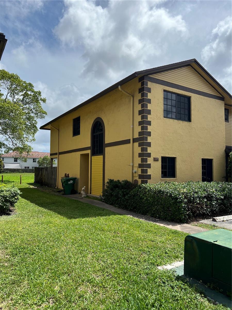 1126 NE 209th Ter