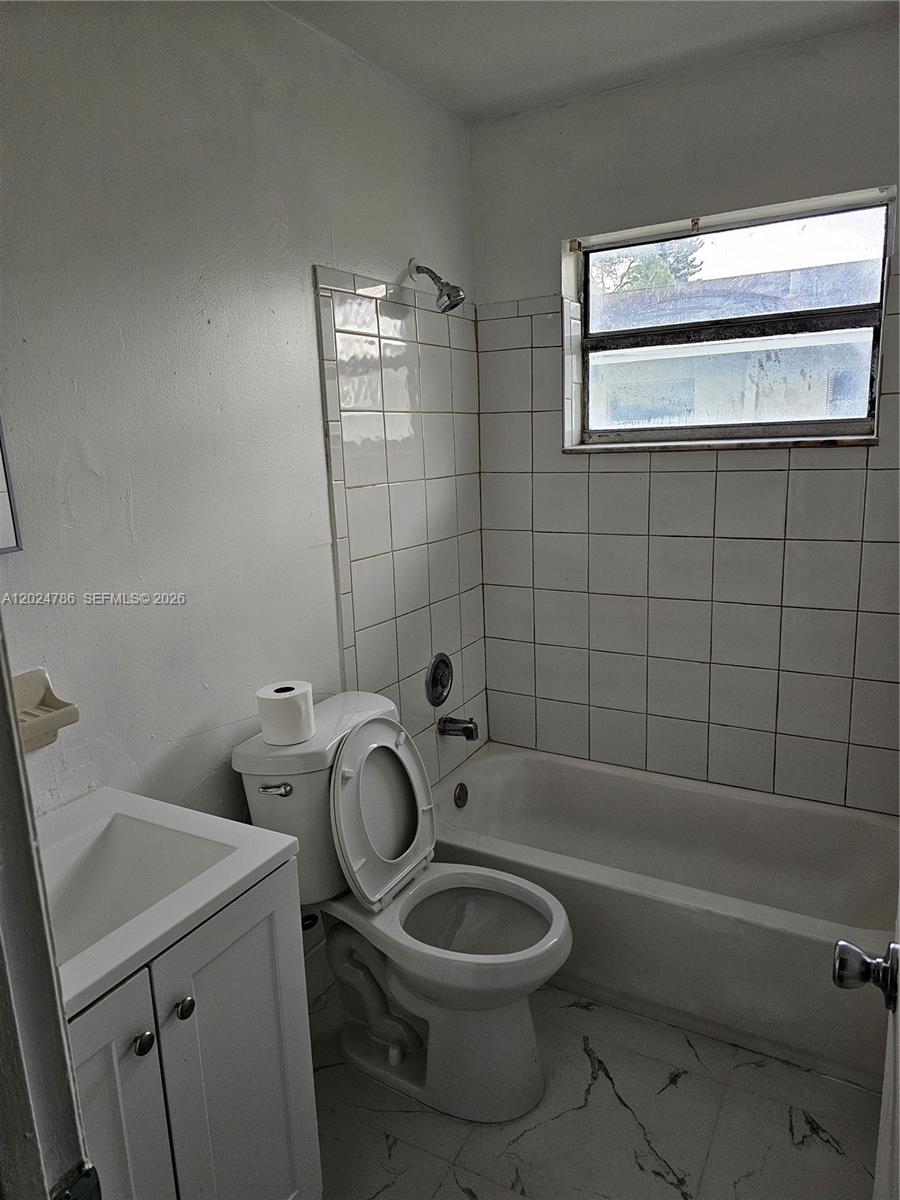 2451 NW 8th Pl # 1