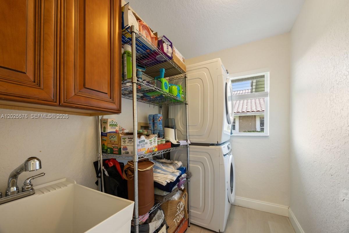 12123 NW 10th Mnr