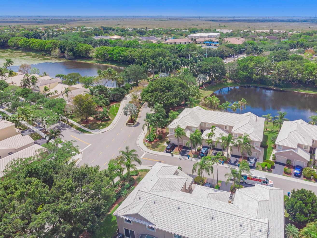 2098 Madeira Dr