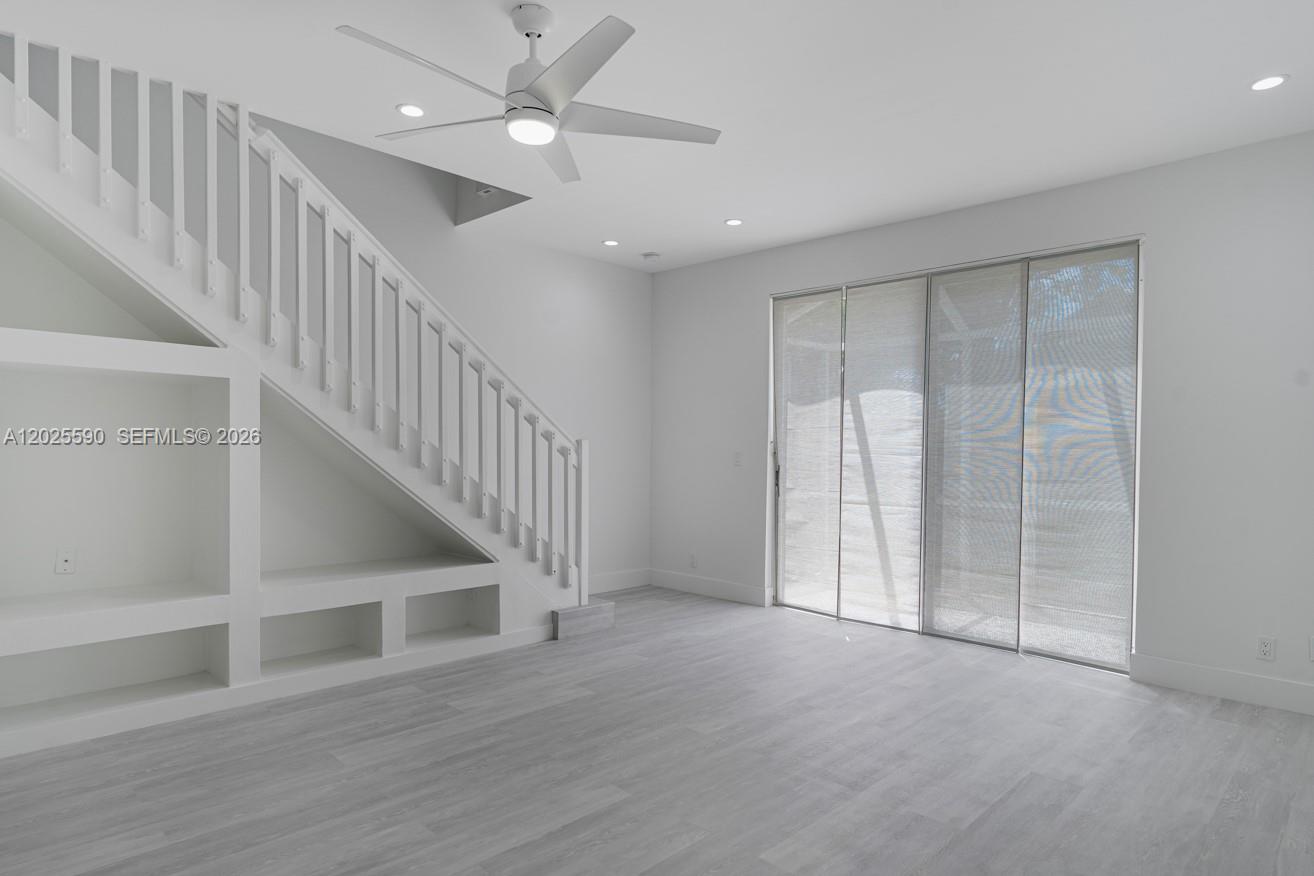 2098 Madeira Dr