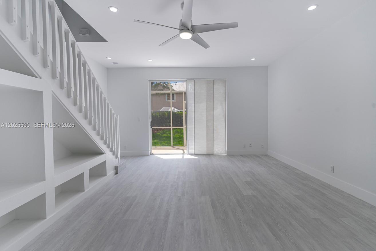 2098 Madeira Dr