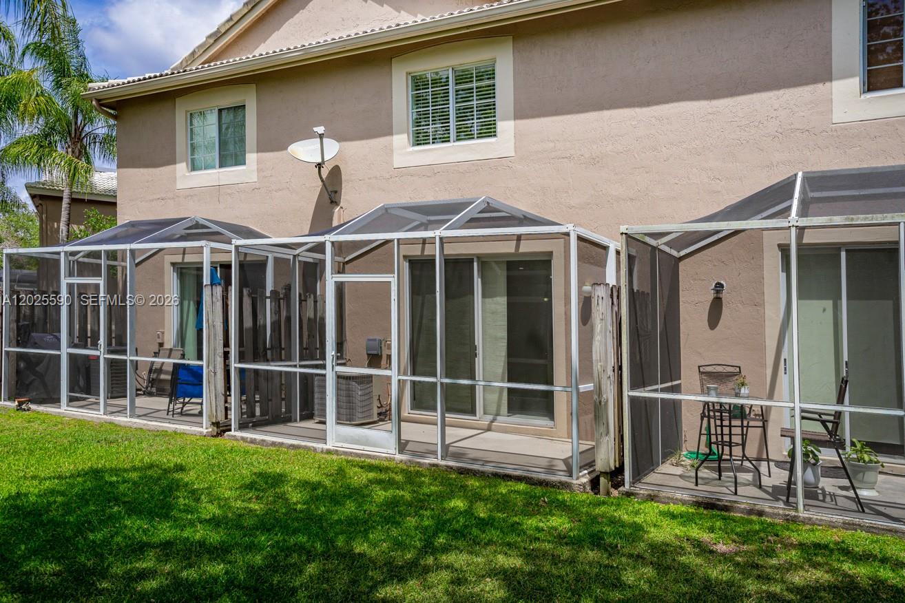 2098 Madeira Dr