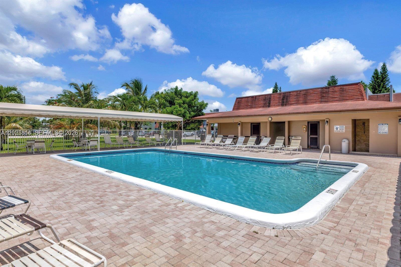2901 NW 46th Ave # 304