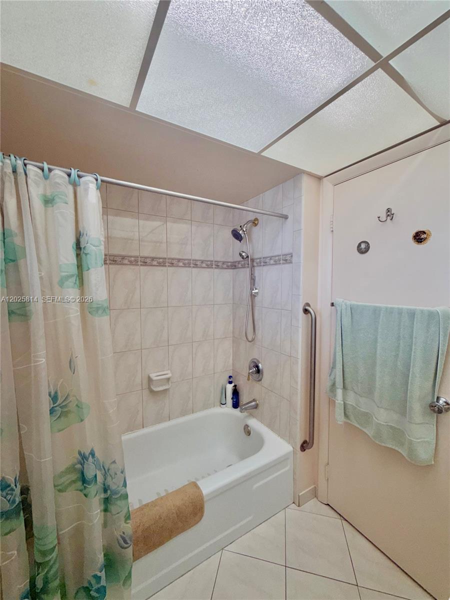 2901 NW 46th Ave # 304