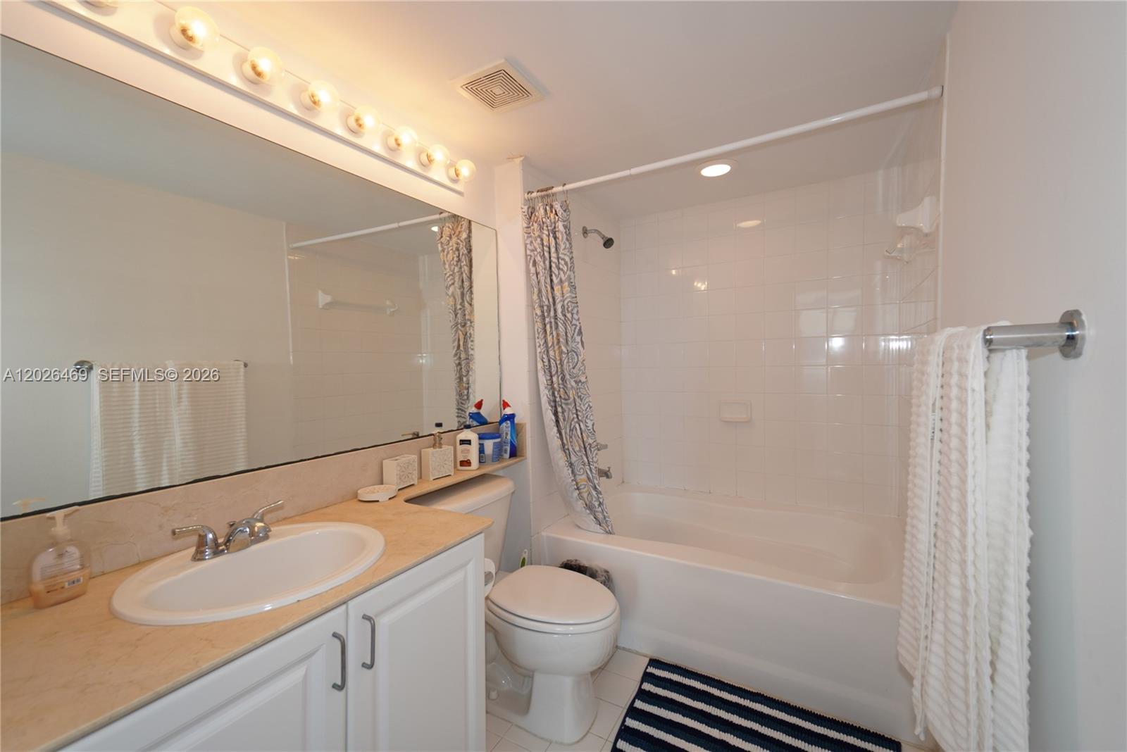 1155 Brickell Bay Dr # 3301
