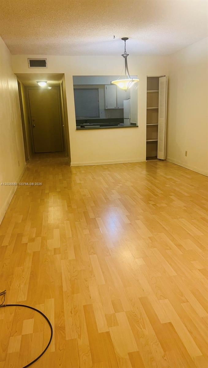 6505 Winfield Blvd # 53 Unit: B-53