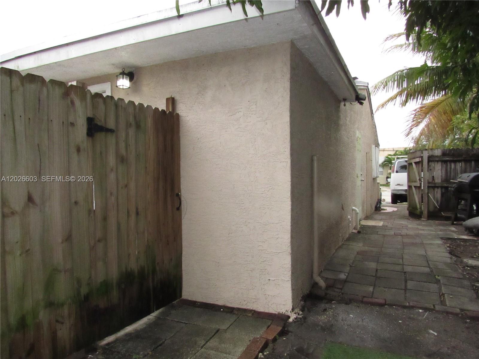 2230 SW 50th Ter # 2