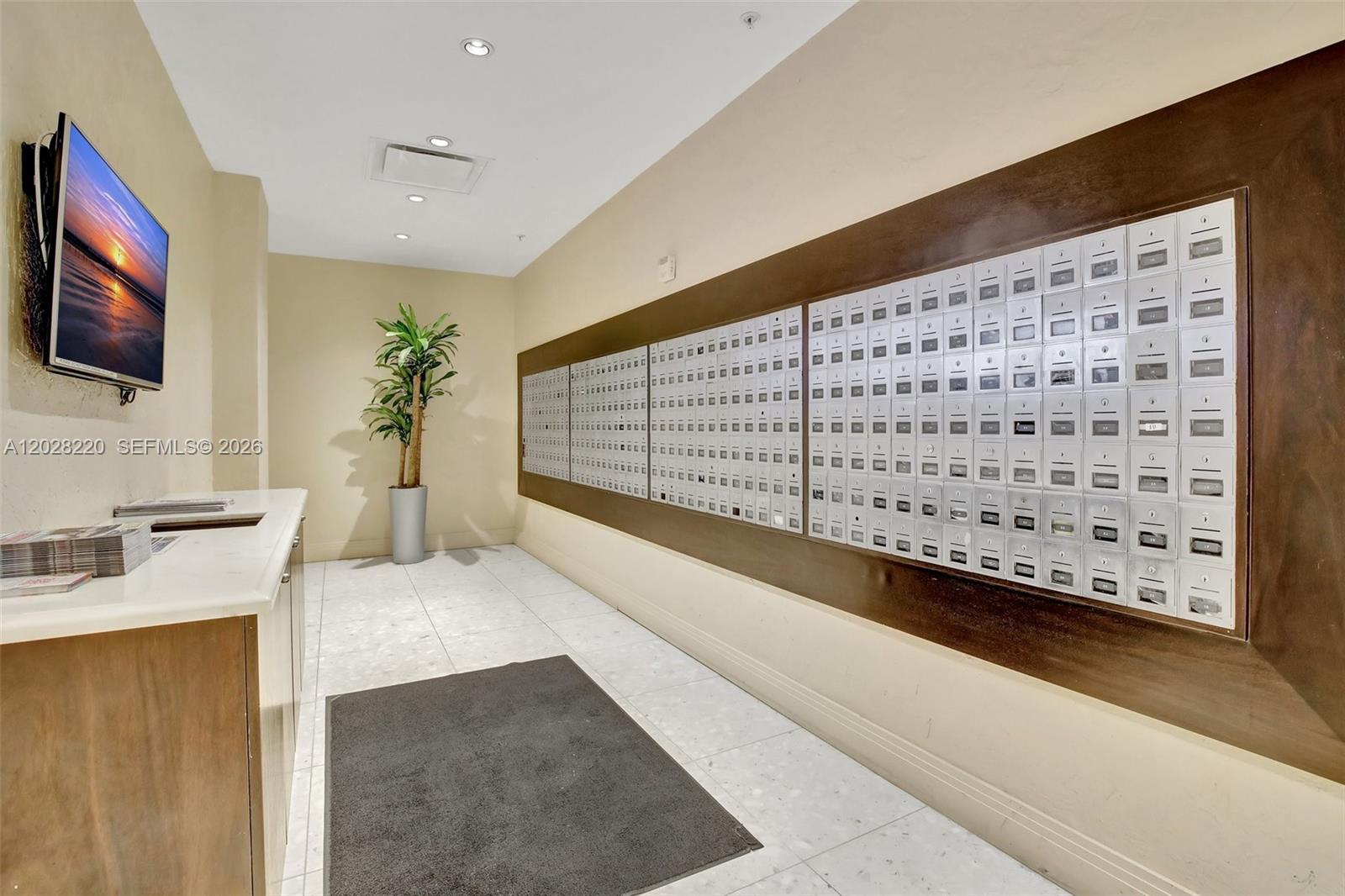 3801 S Ocean Dr # 6Z