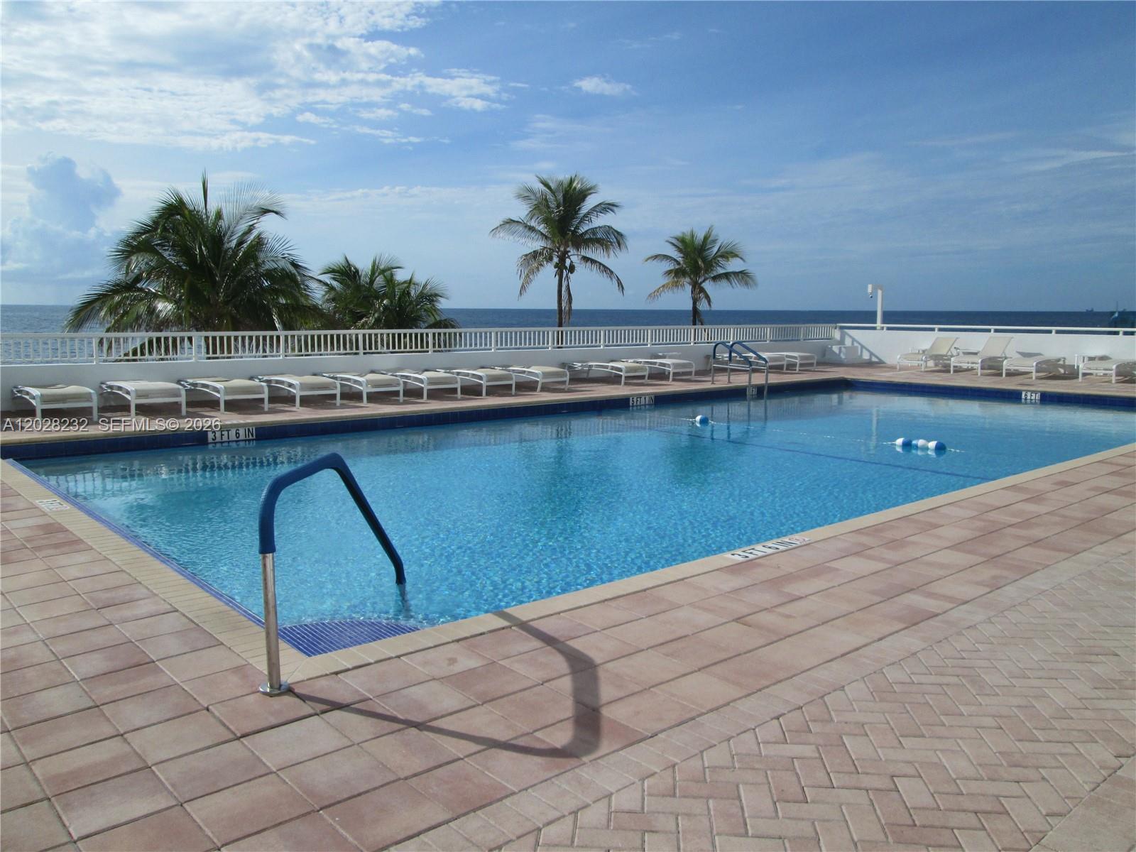 1370 S Ocean Blvd # 1206