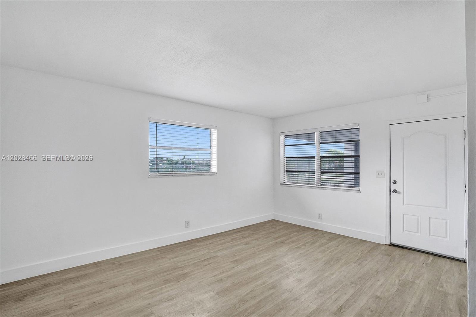 114 SE 8th St # 105