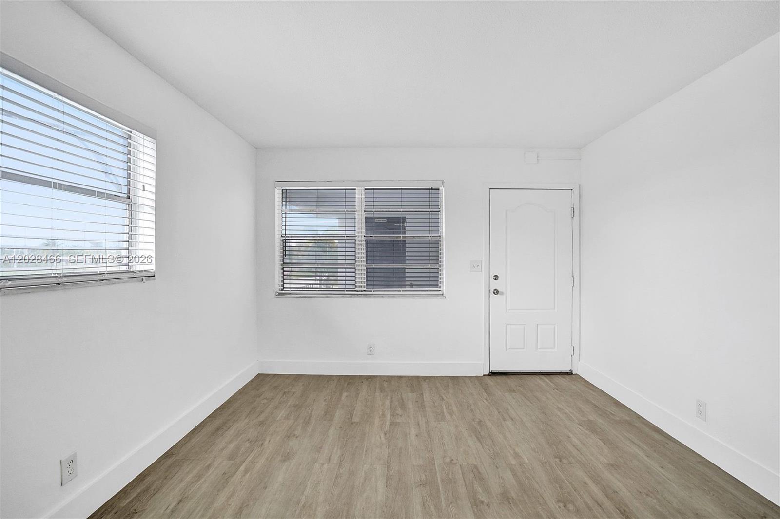 114 SE 8th St # 105
