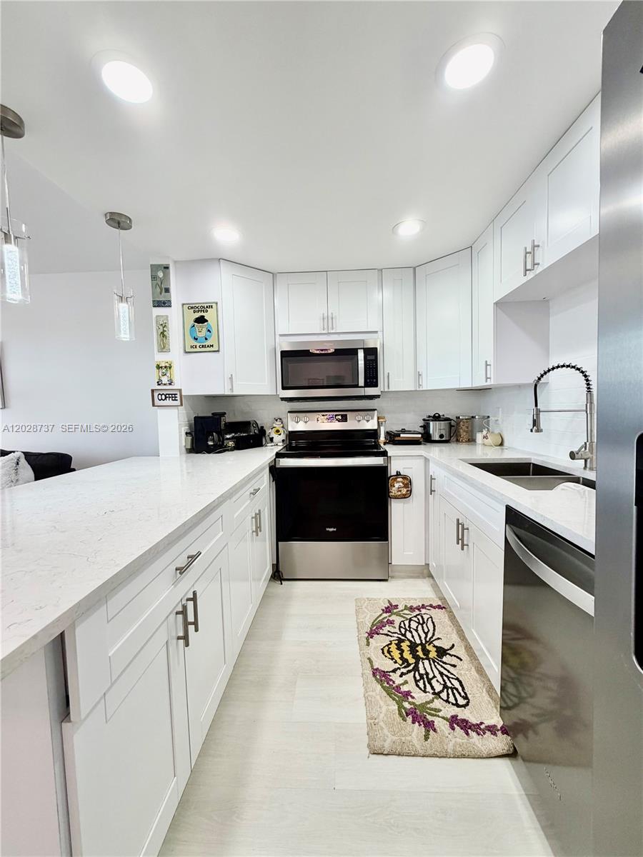 4123 Cambridge F # 4123