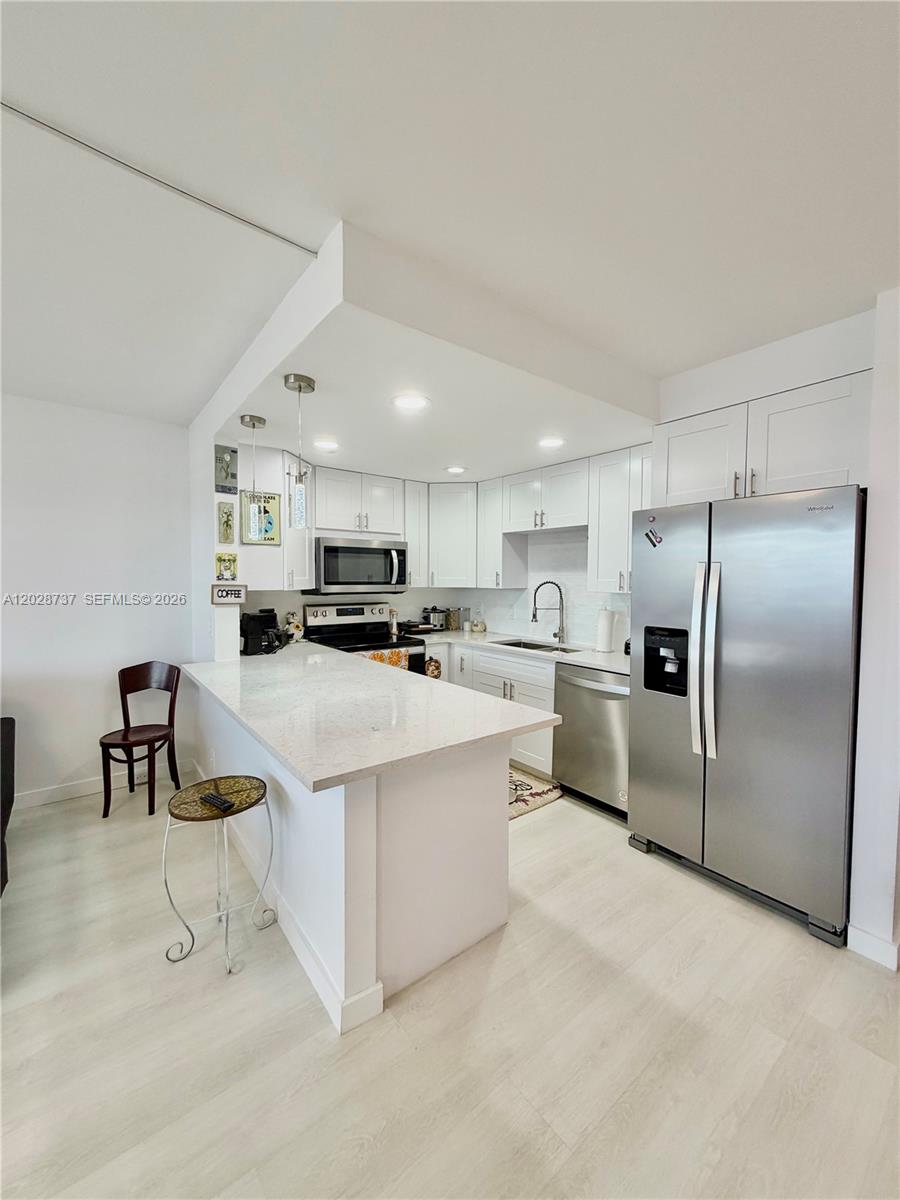4123 Cambridge F # 4123