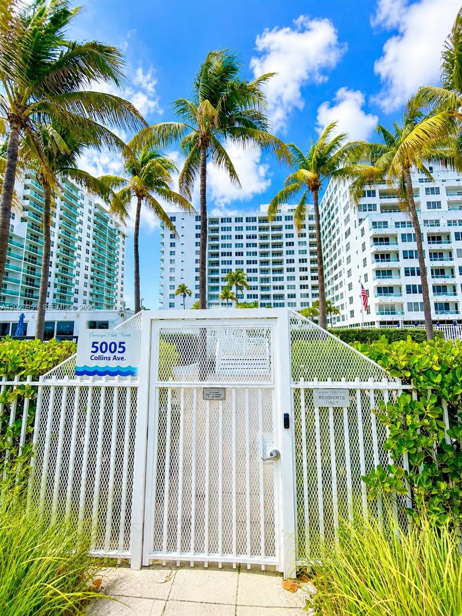 5005 Collins Ave # 616